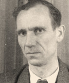 Josef Bender (1906): Leiter des AM-Apparats; am 4.3.1942 zu 8 Jahren Zuchthaus verurteilt