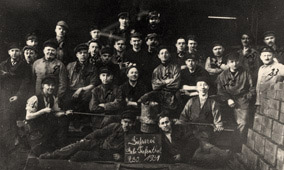 RGO-Gruppe in der Firma Tiefenthal von 1931 (Liste der Namen siehe Download: Namensliste RGO-Gruppe Tiefenthal)